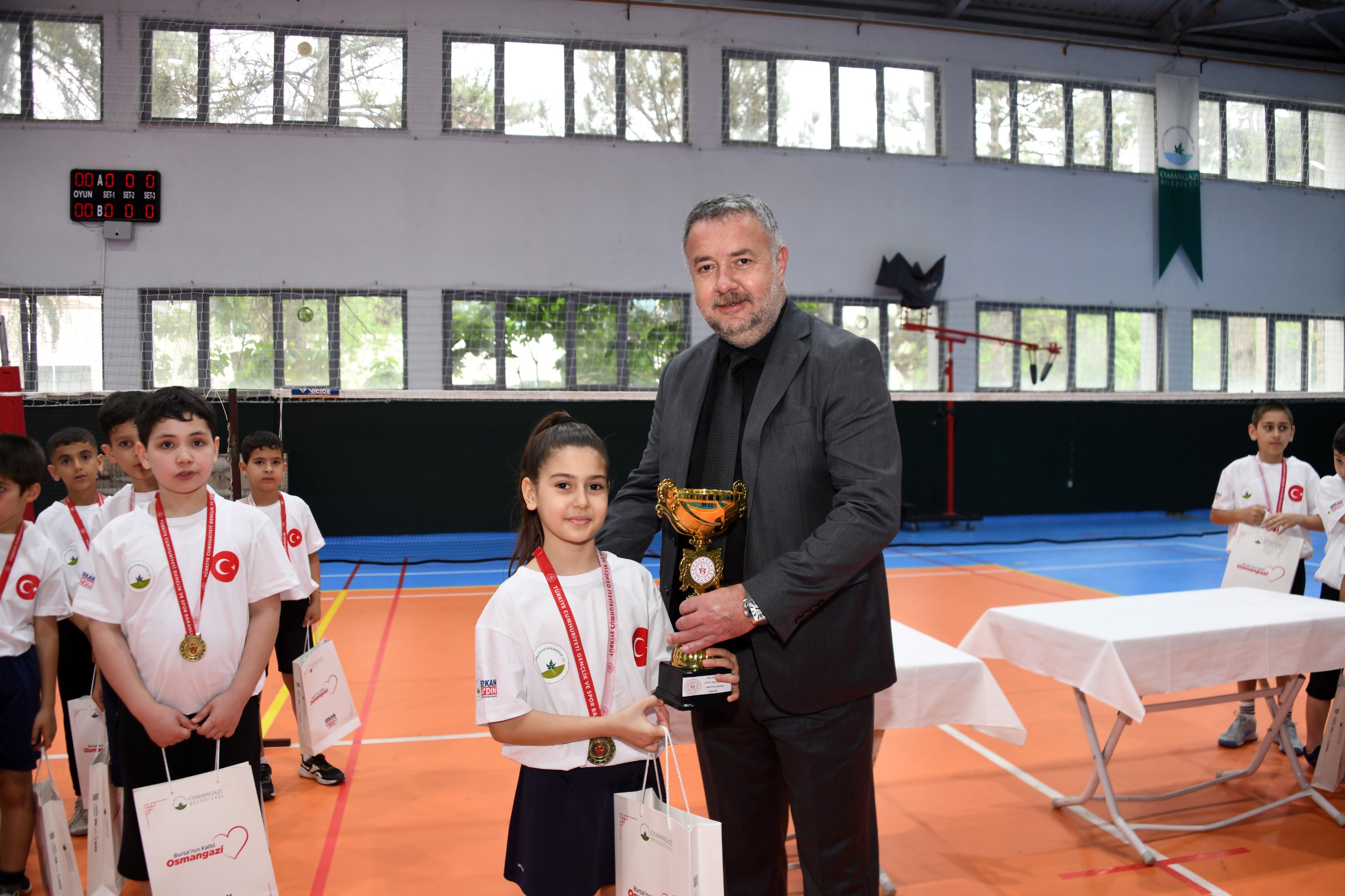 Osmangazi Belediyespor’dan Badmintonda Tarihi Başarı