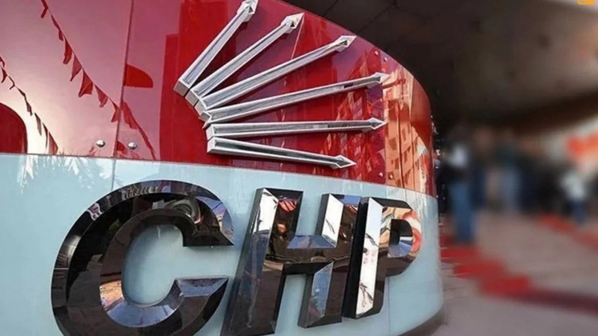 CHP’de Arınma Tartışmaları ve Özgür Özel İddiaları