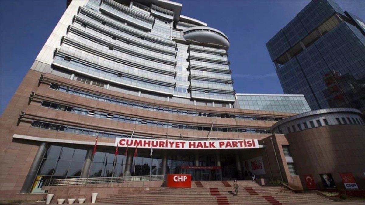 CHP’den 264 Eski Milletvekilinin Toplu İstifası ve Yeni Partiye Destek