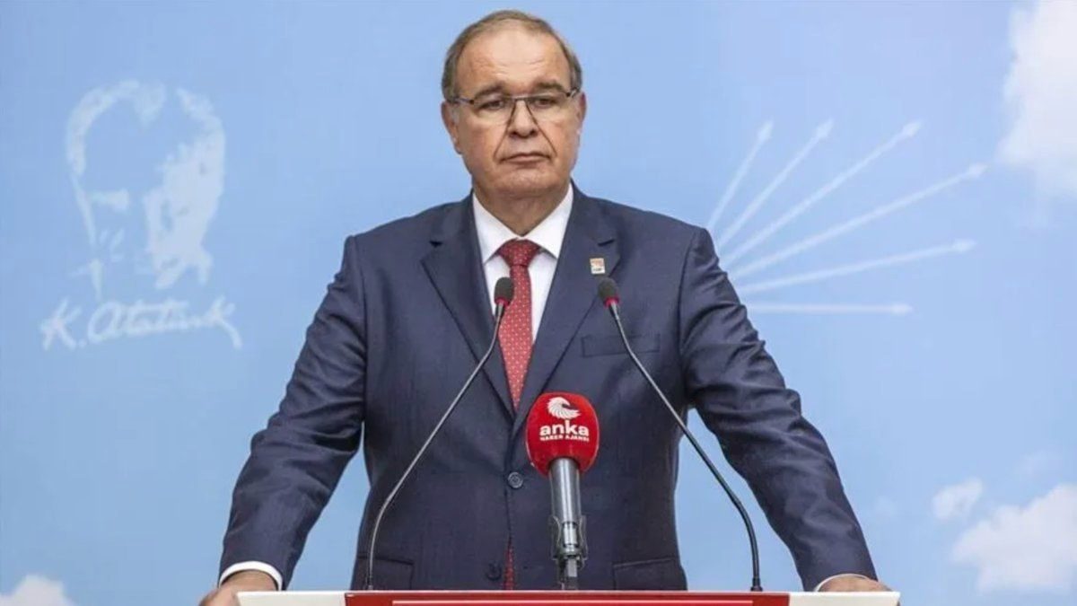 Faik Öztrak CHP Grup Başkanlığına Seçildi