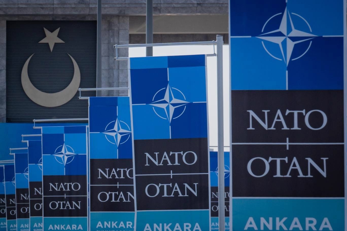 NATO Zirvesi: Üye Ülkelerde Savunma Harcamalarında Eşitsizlikler
