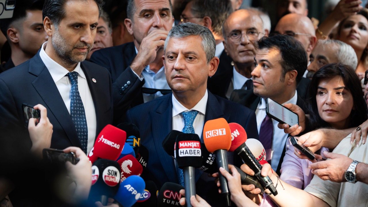 Özgür Özel liderliğinde Yeni Parti’nin A Takımı belli oldu