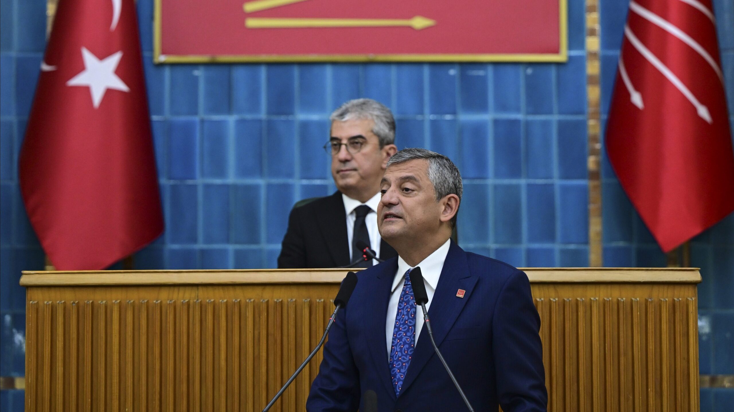 Özgür Özel’in CHP’den Ayrılışı ve Yeni Parti Hazırlığı
