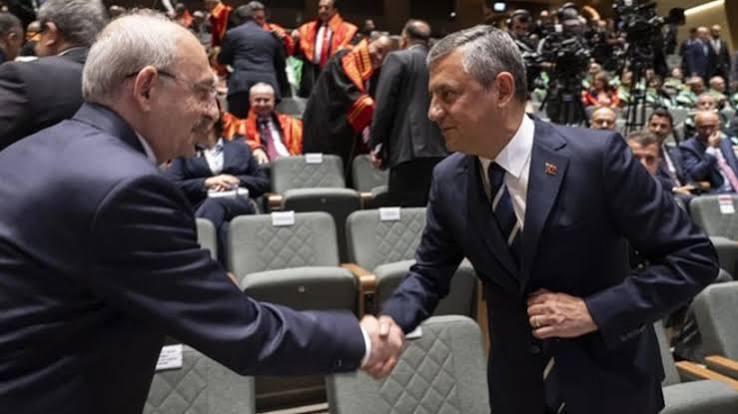 Özgür Özel’den Kılıçdaroğlu ile tokalaşma açıklaması