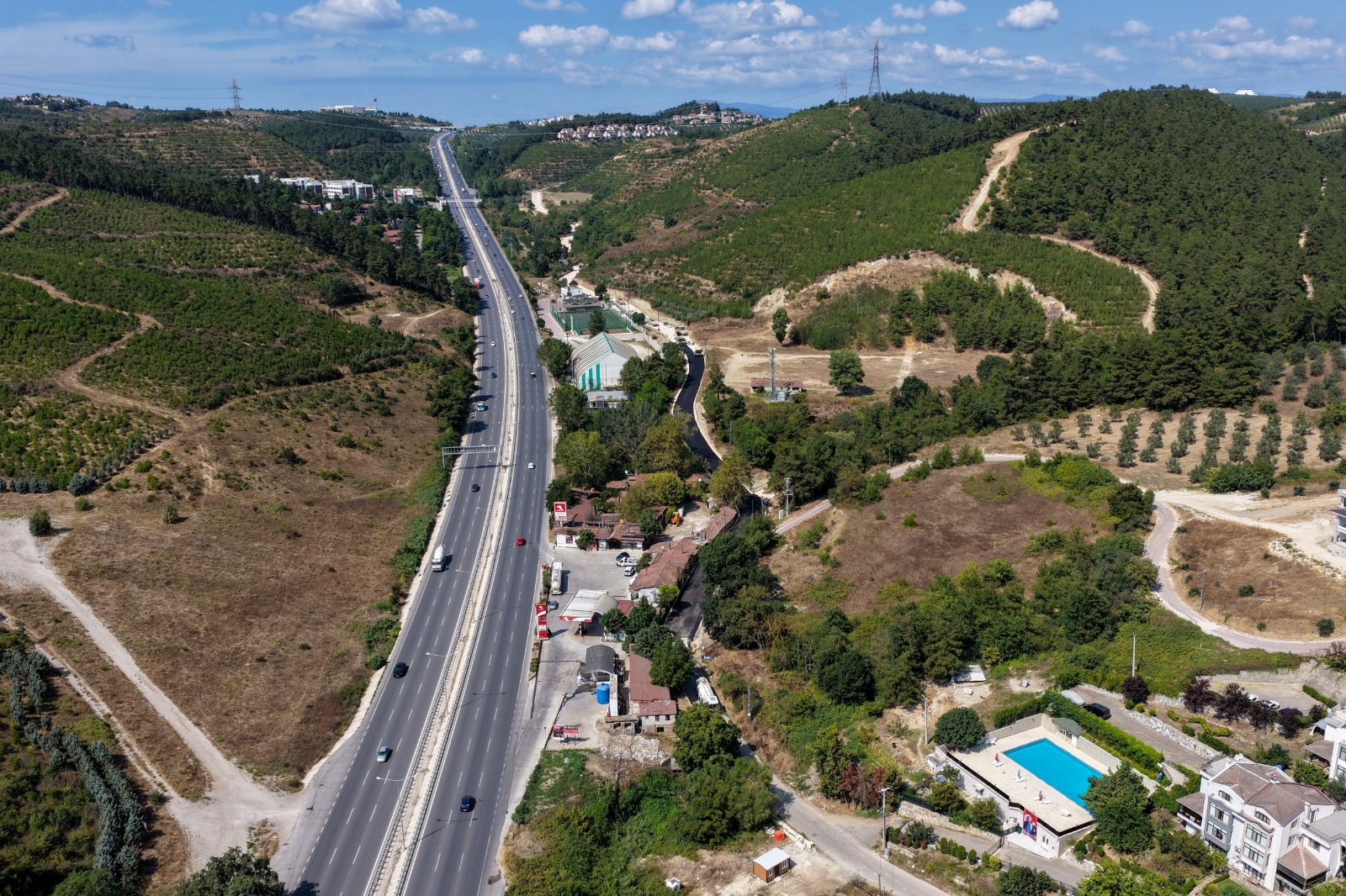 Mudanya’da yollar Büyükşehirle yenileniyor